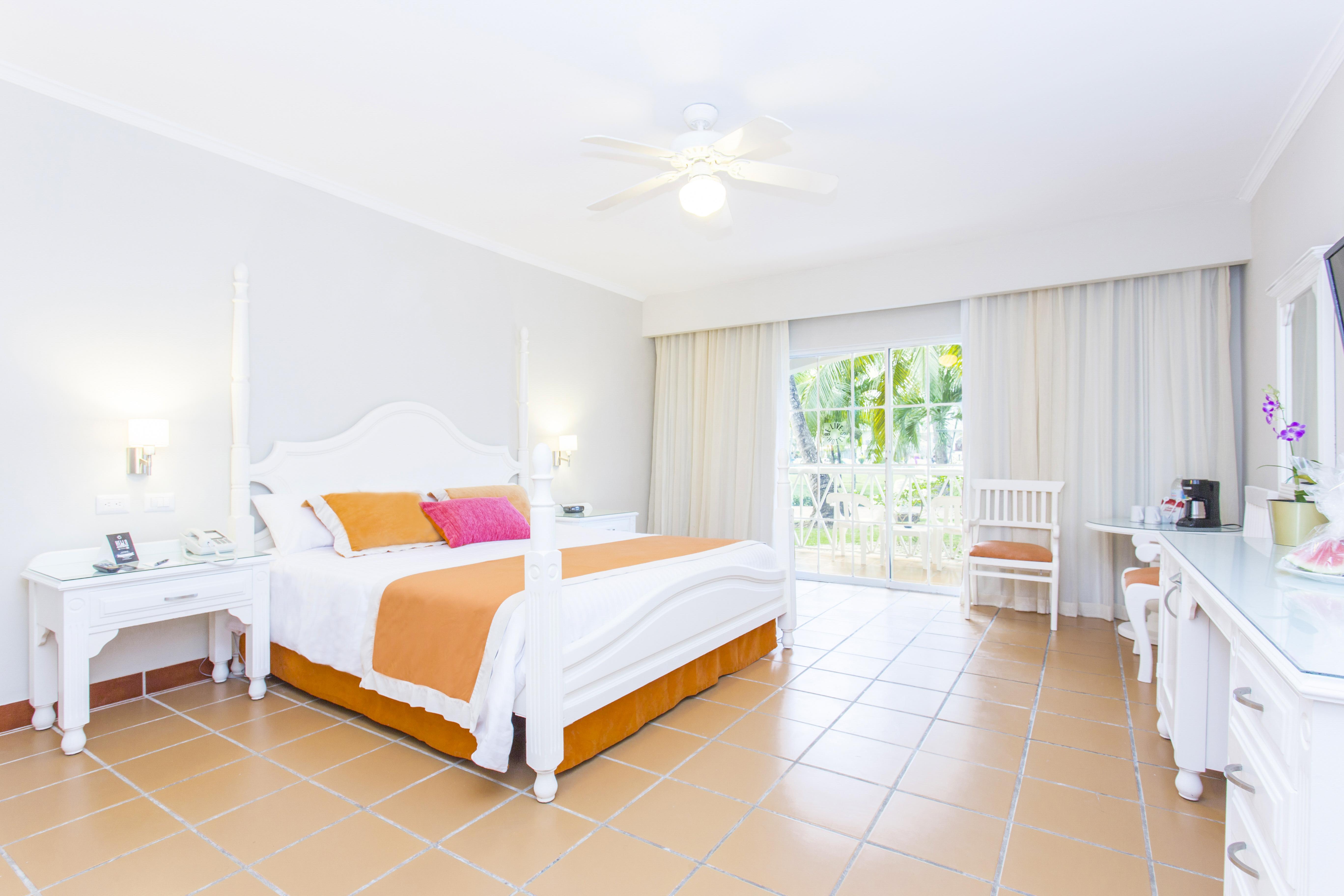 Be Live Collection Punta Cana (Adults Only) Eksteriør billede A room at the Iberostar Grand Hotel Bávaro