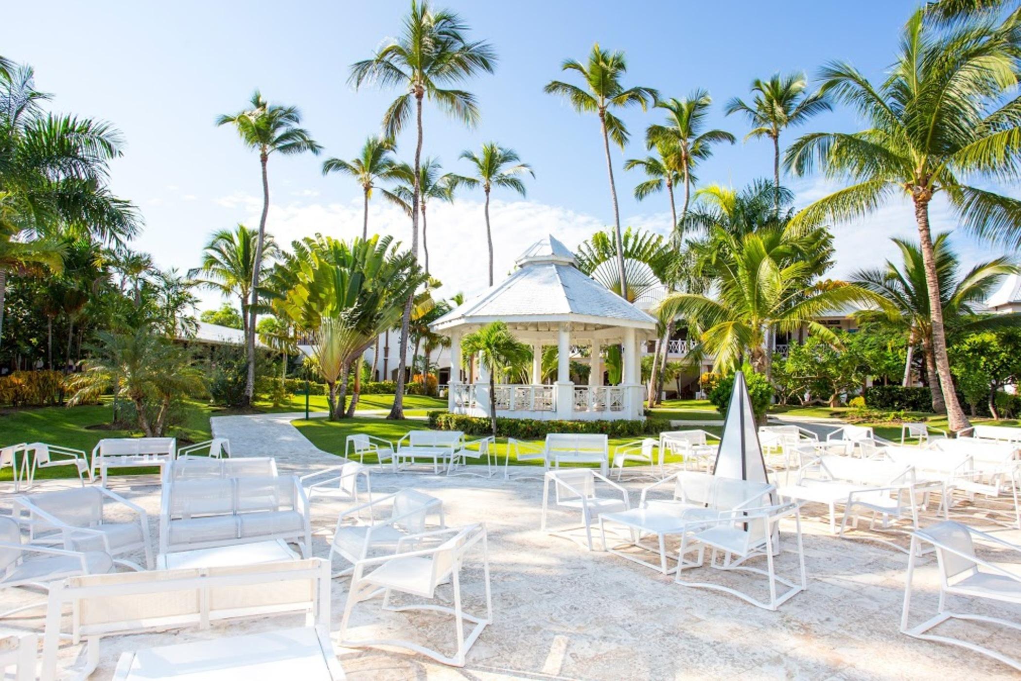 Be Live Collection Punta Cana (Adults Only) Eksteriør billede The beach at Sandals Emerald Reef Resort
